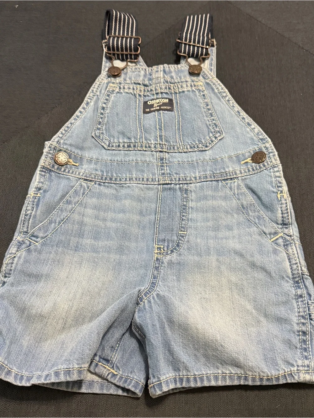 OshKosh B'gosh Light Wash Denim Shortalls with Striped Straps Sz 2T